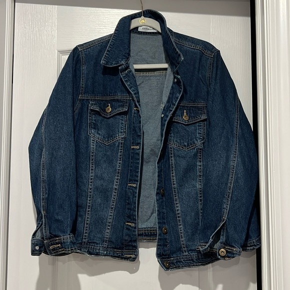 Denim jacket - Picture 1 of 4